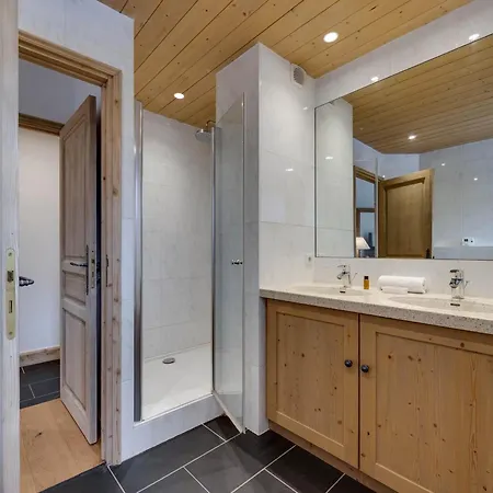 Duplex Et Spacieux - 7 Pers. *