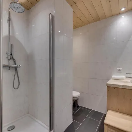 Duplex Et Spacieux - 7 Pers. *
